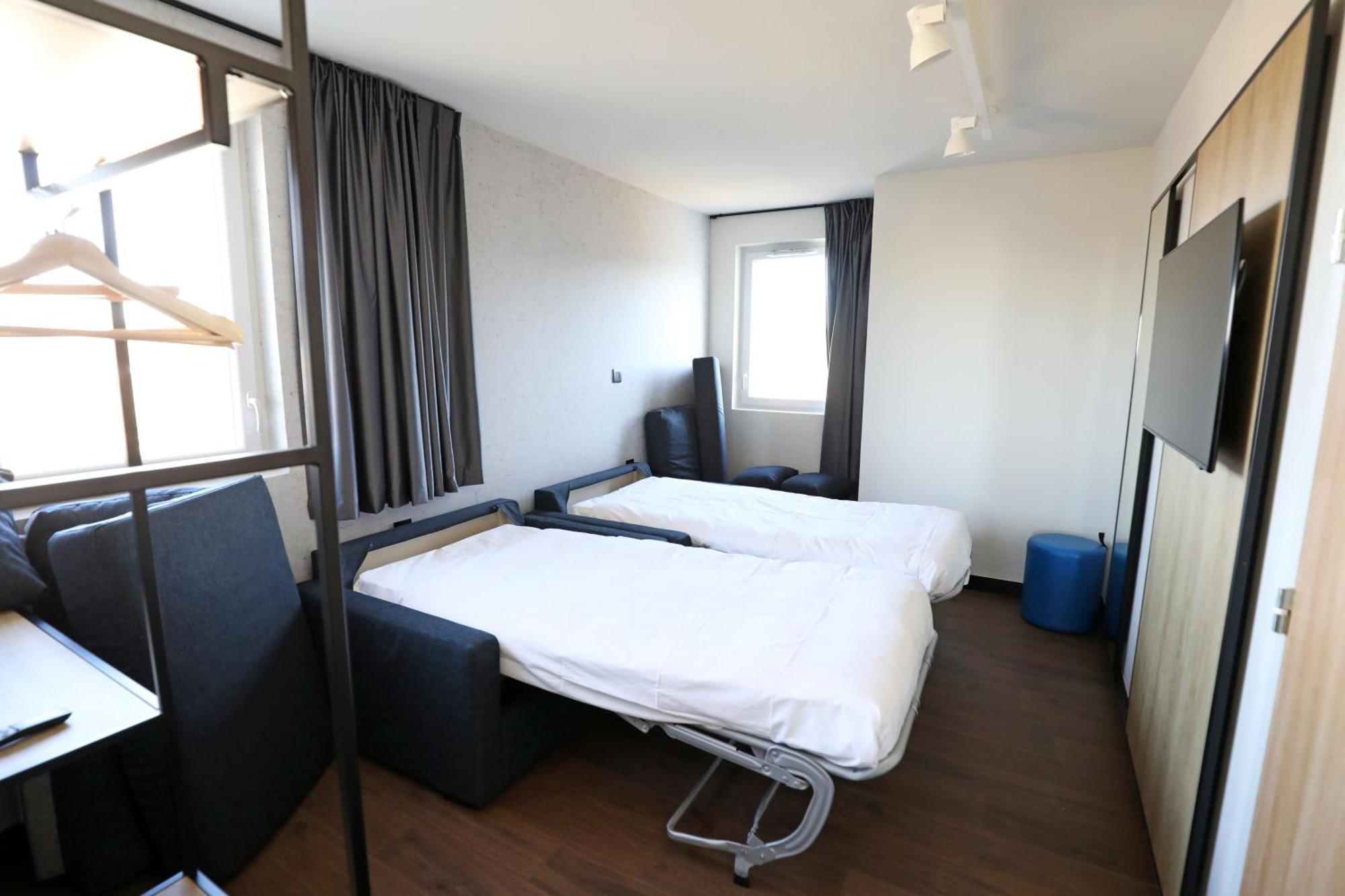 Ibis Bourgoin Jallieu Medipole Exterior foto